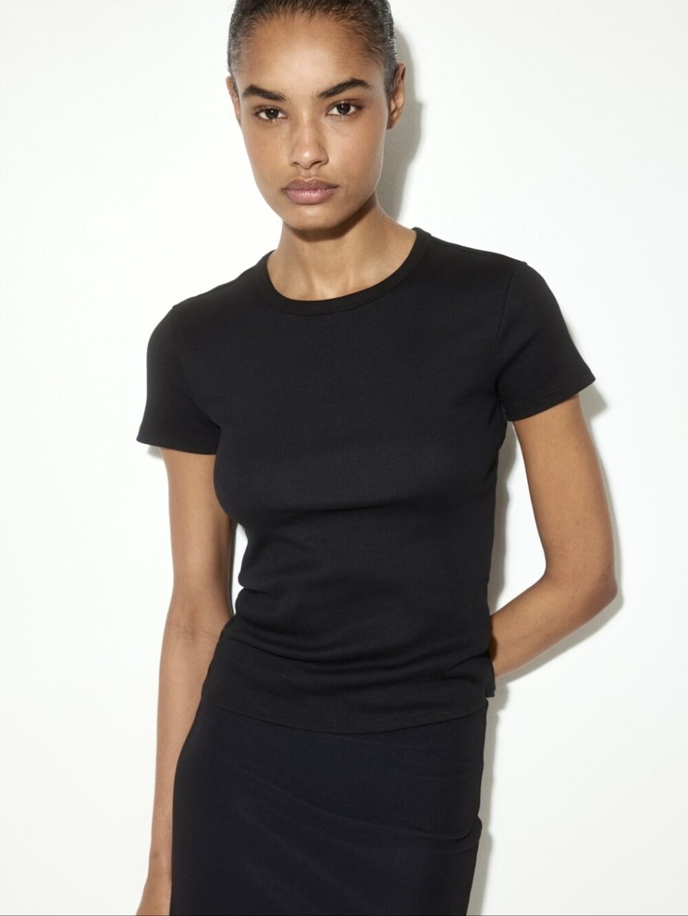 FREE W/ BUNDLE $25+ - H&M Ribbed Basic Tee